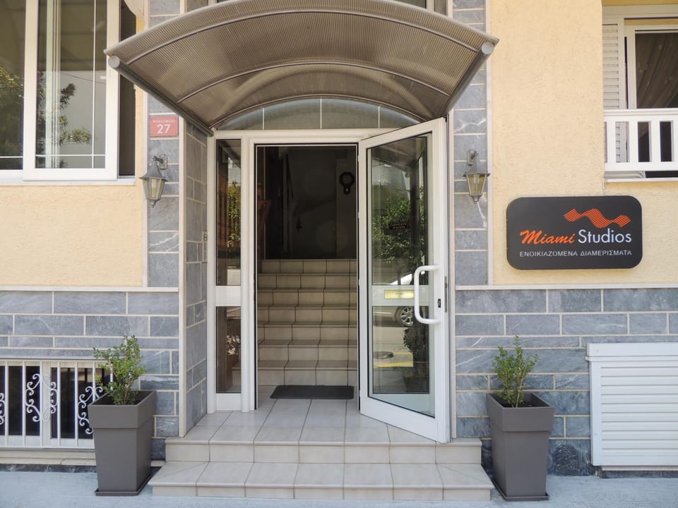 Facade/entrance, Property logo or sign