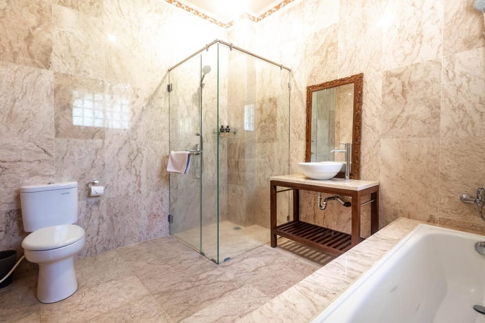 Toilet, Bathroom, Bath