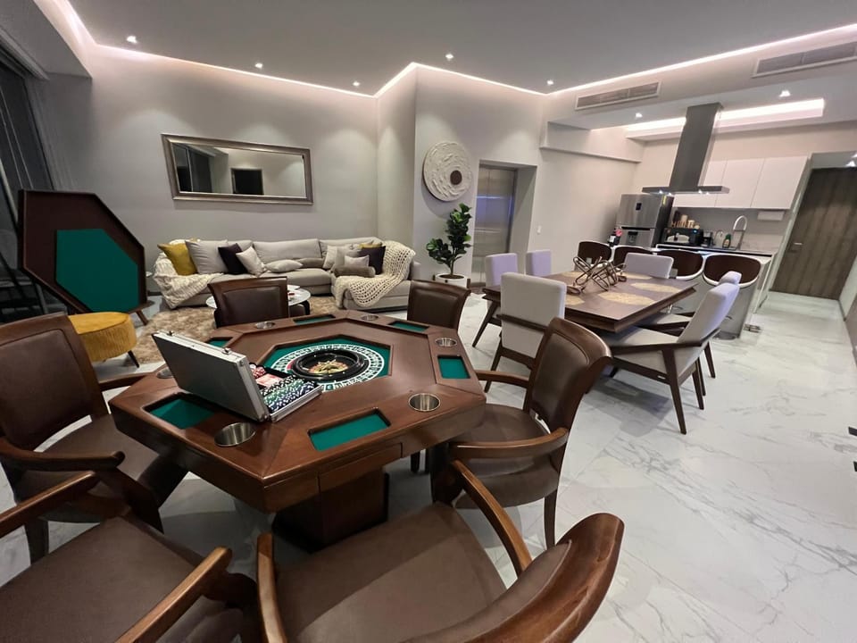 TV and multimedia, Living room, Dining area