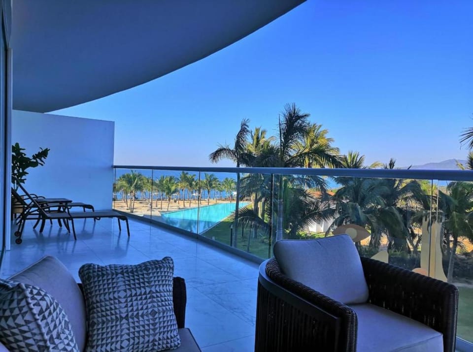 Maritima Playa Deluxe Ocean View Vallarta Apartment in State of Nayarit