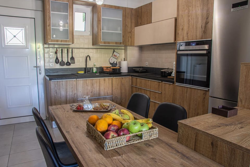 Kitchen or kitchenette, Food, stove