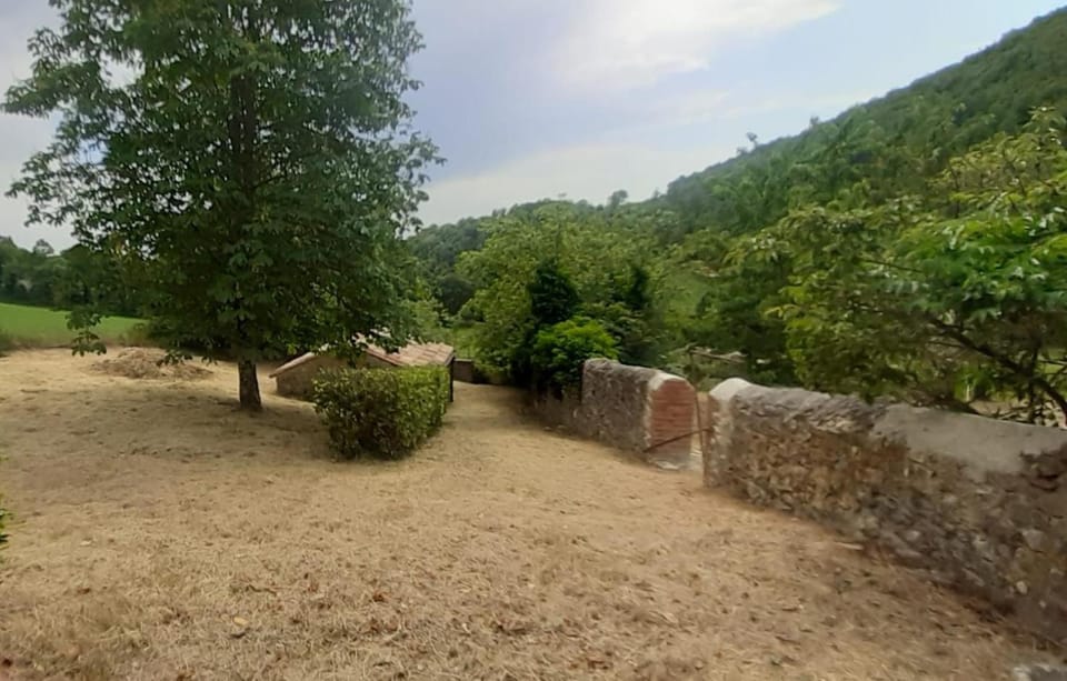 All'Acqua Santa, immersi nella natura House in Lazio