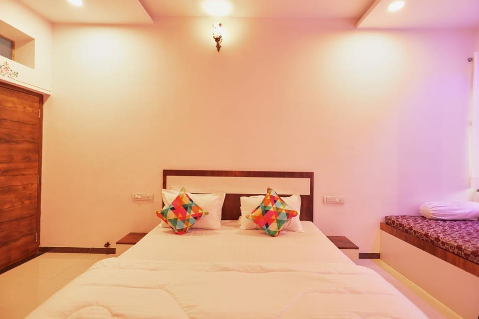 Bed, Bedroom, air conditioner