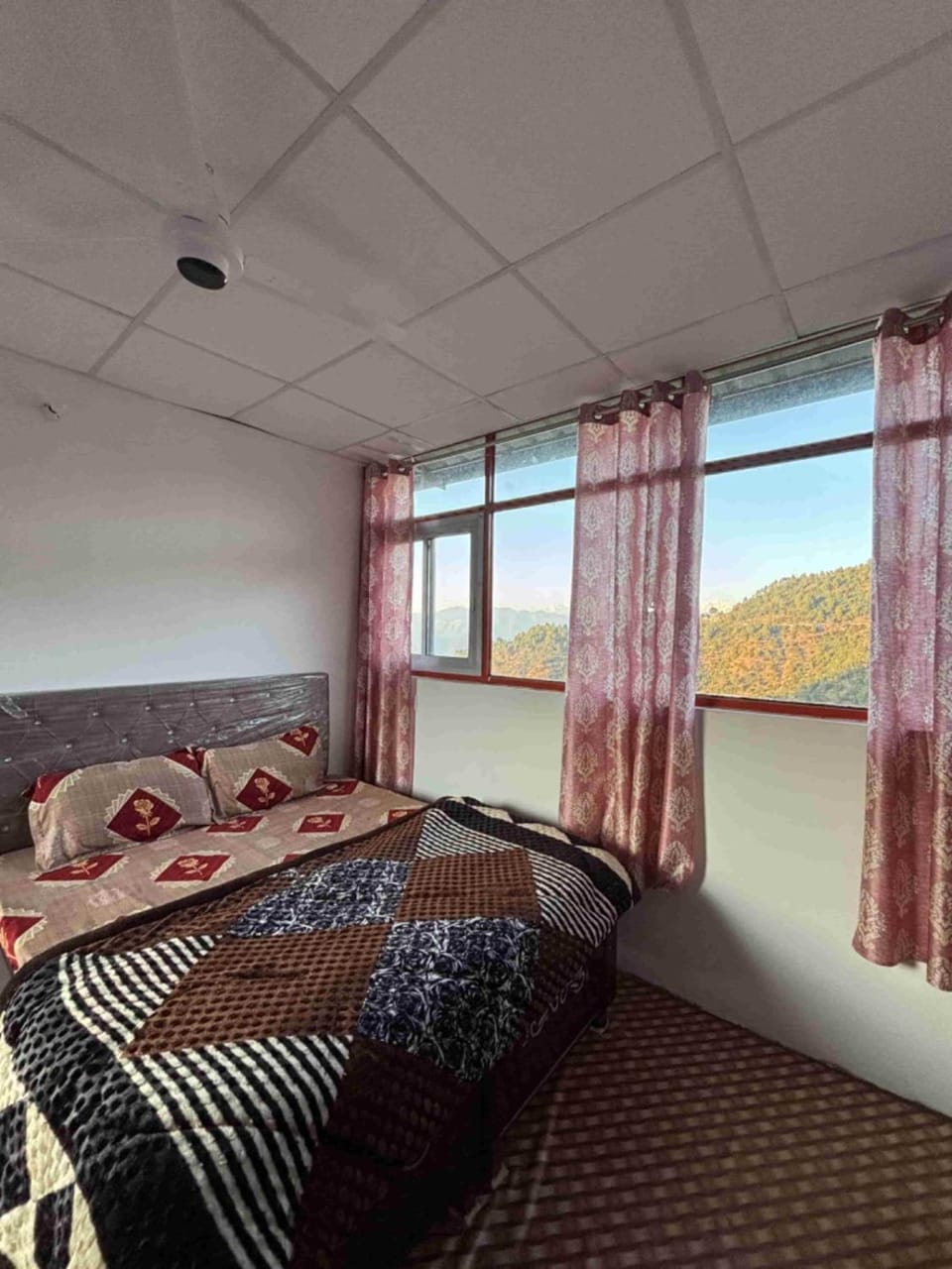 Odyssey Stays Khirsu Vacation rental in Uttarakhand