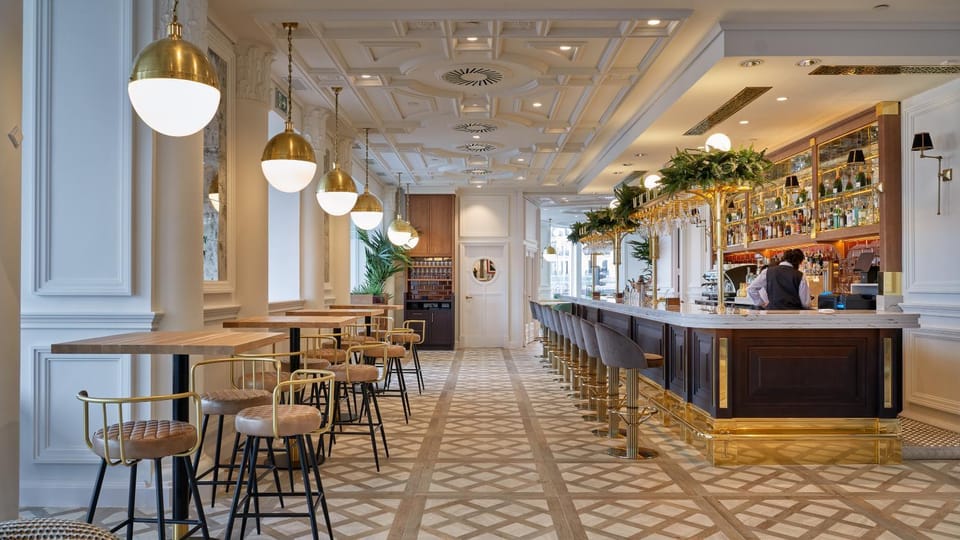 Lounge or bar