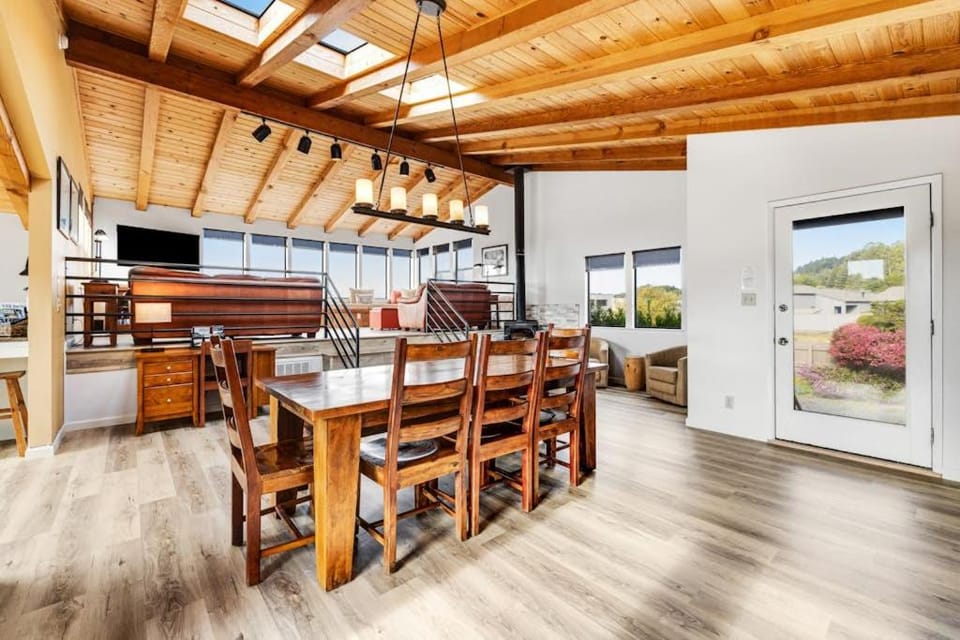 Ocean Sunset House in Sonoma County