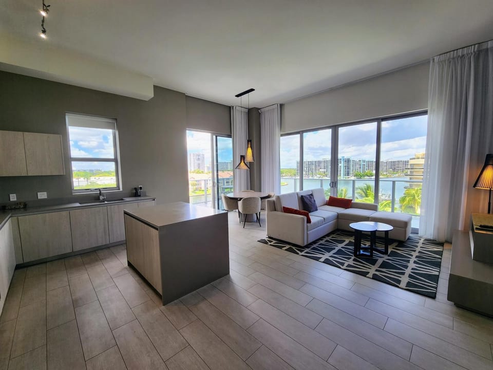 Kitchen or kitchenette, Living room, Dining area