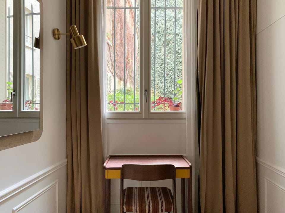 Seating area