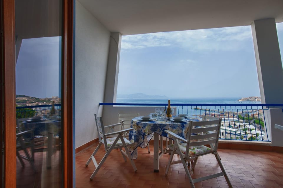 Balcony/Terrace, Balcony/Terrace, Sea view