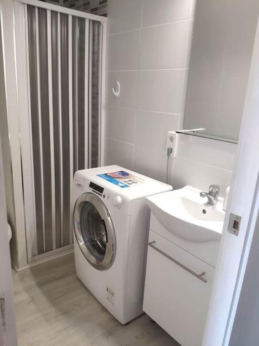 Apartamento edificio Concorde (Av. Bruselas 10) Apartment in Alicante