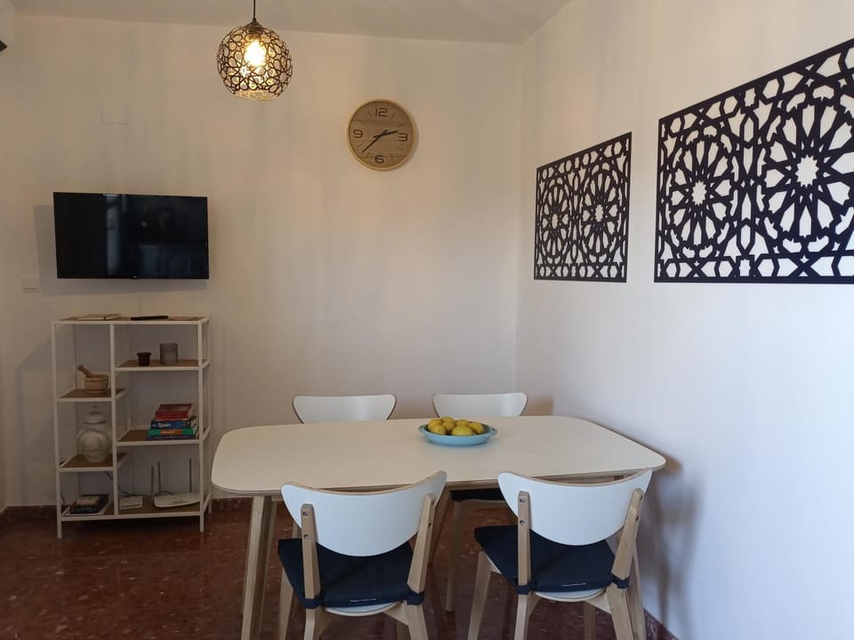 TV and multimedia, Dining area