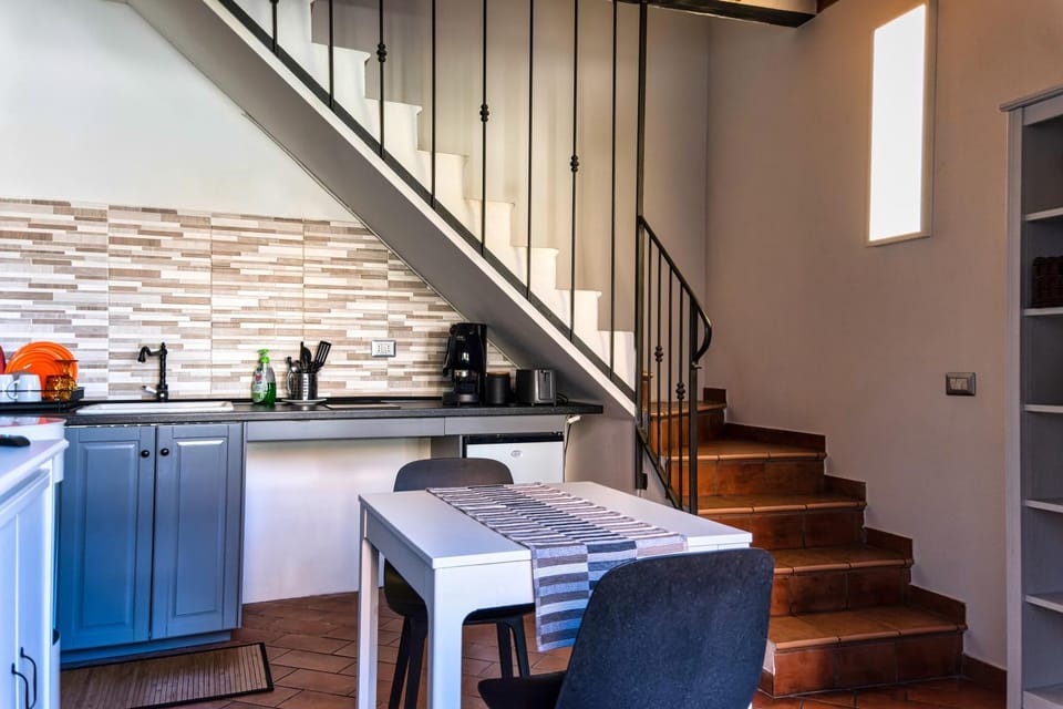 Kitchen or kitchenette, Living room