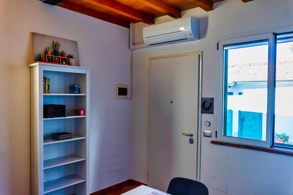 Living room, air conditioner