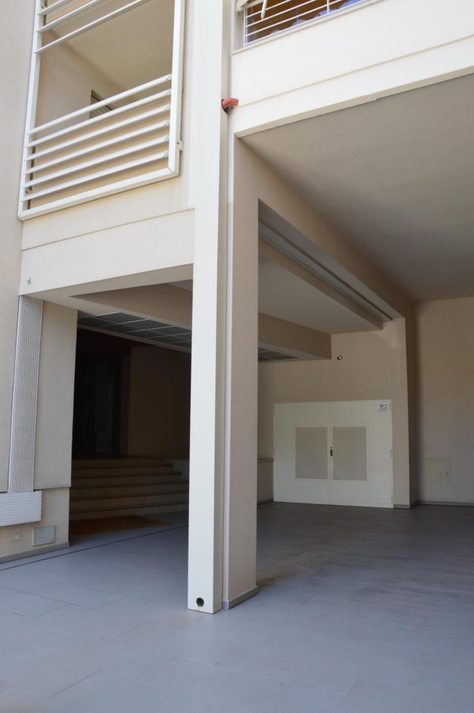 Facade/entrance