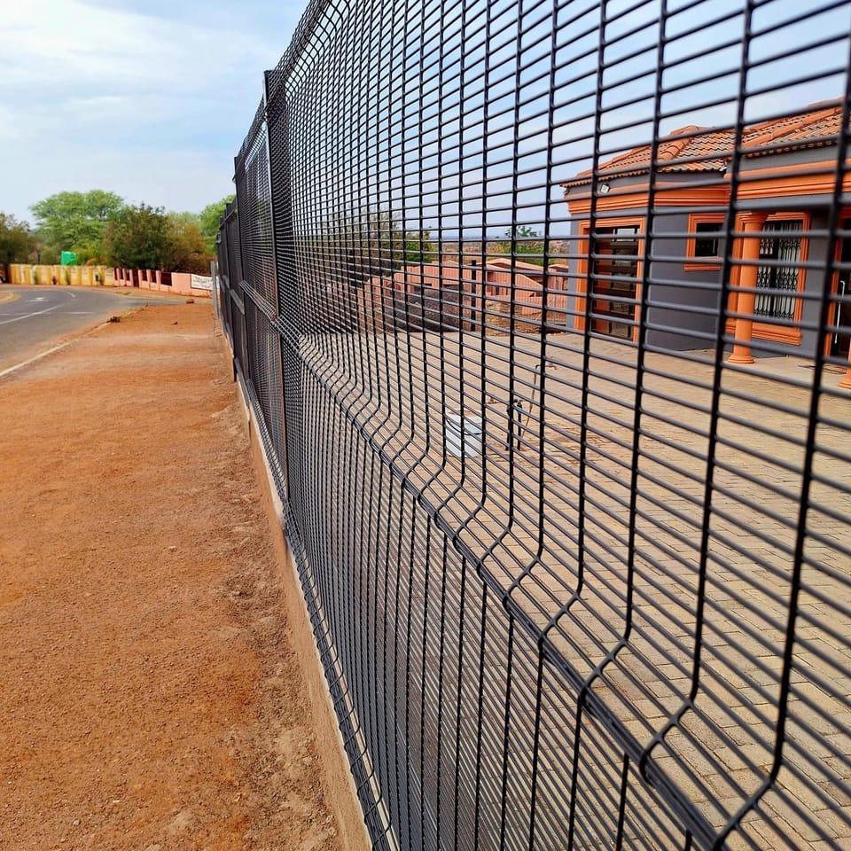 Tshukudu e Ntsho Bed and Breakfast in Gauteng