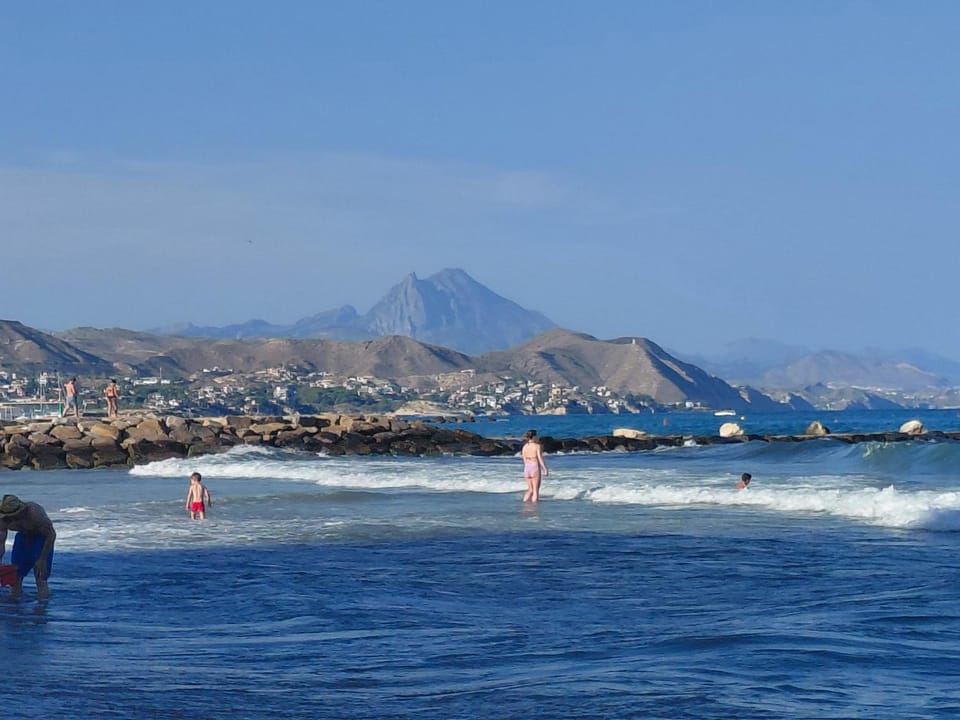 Alojamiento Med The Blue Med Bed and Breakfast in El Campello
