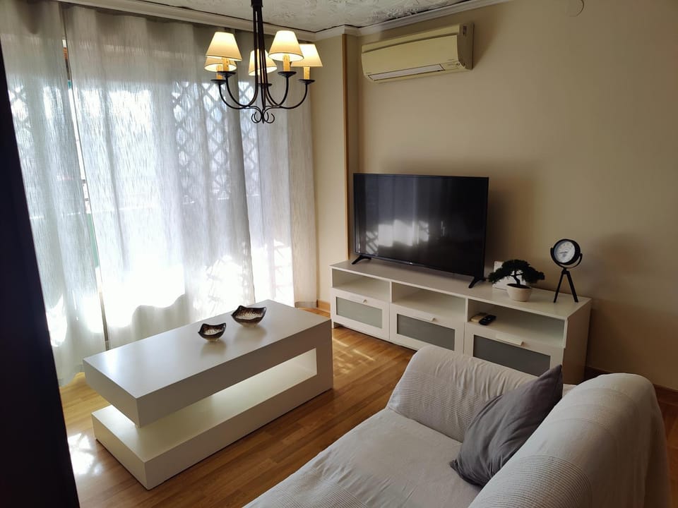 TV and multimedia, air conditioner