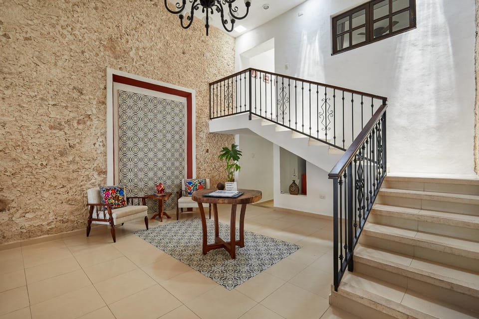 Great location safe & beautiful w Beach Club House in Merida
