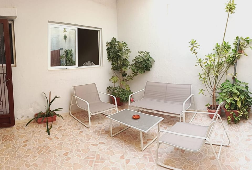 Patio, Day, Garden