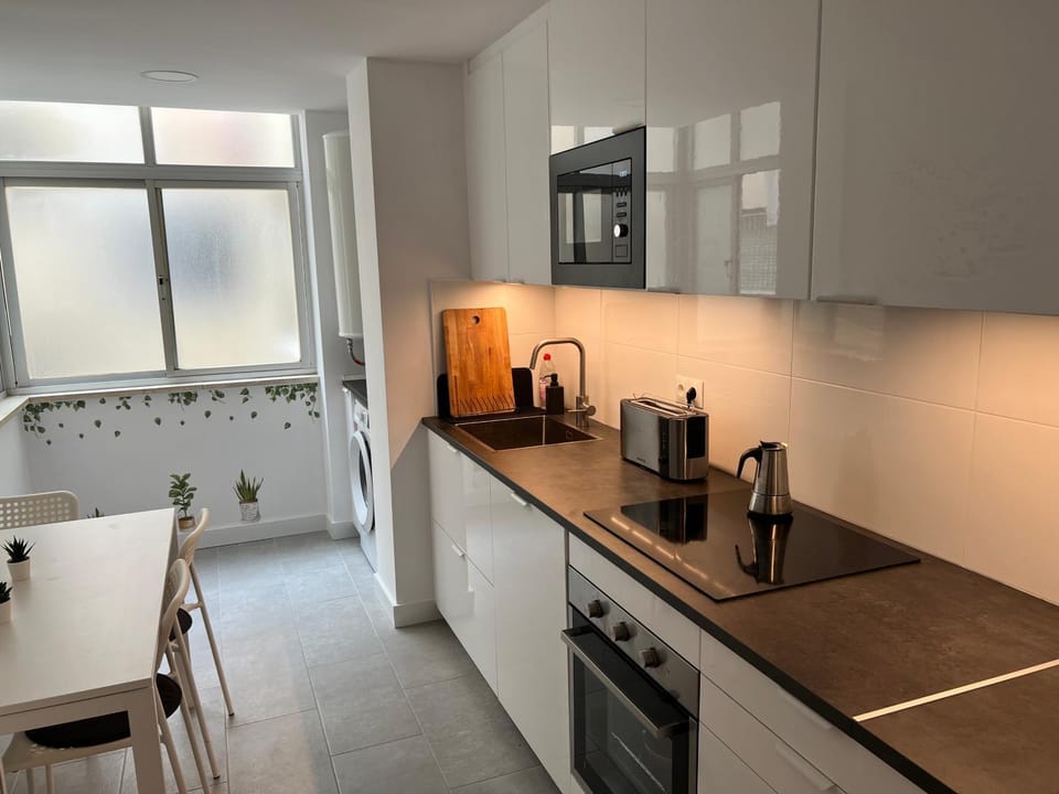 Kitchen or kitchenette, minibar, pet friendly, stove, toaster