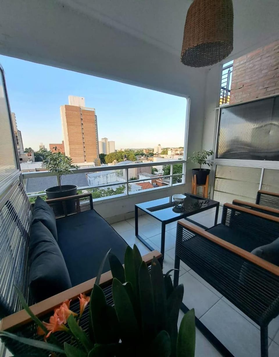 Patio, Natural landscape, Balcony/Terrace, Living room, Seating area, Evening entertainment, City view, River view