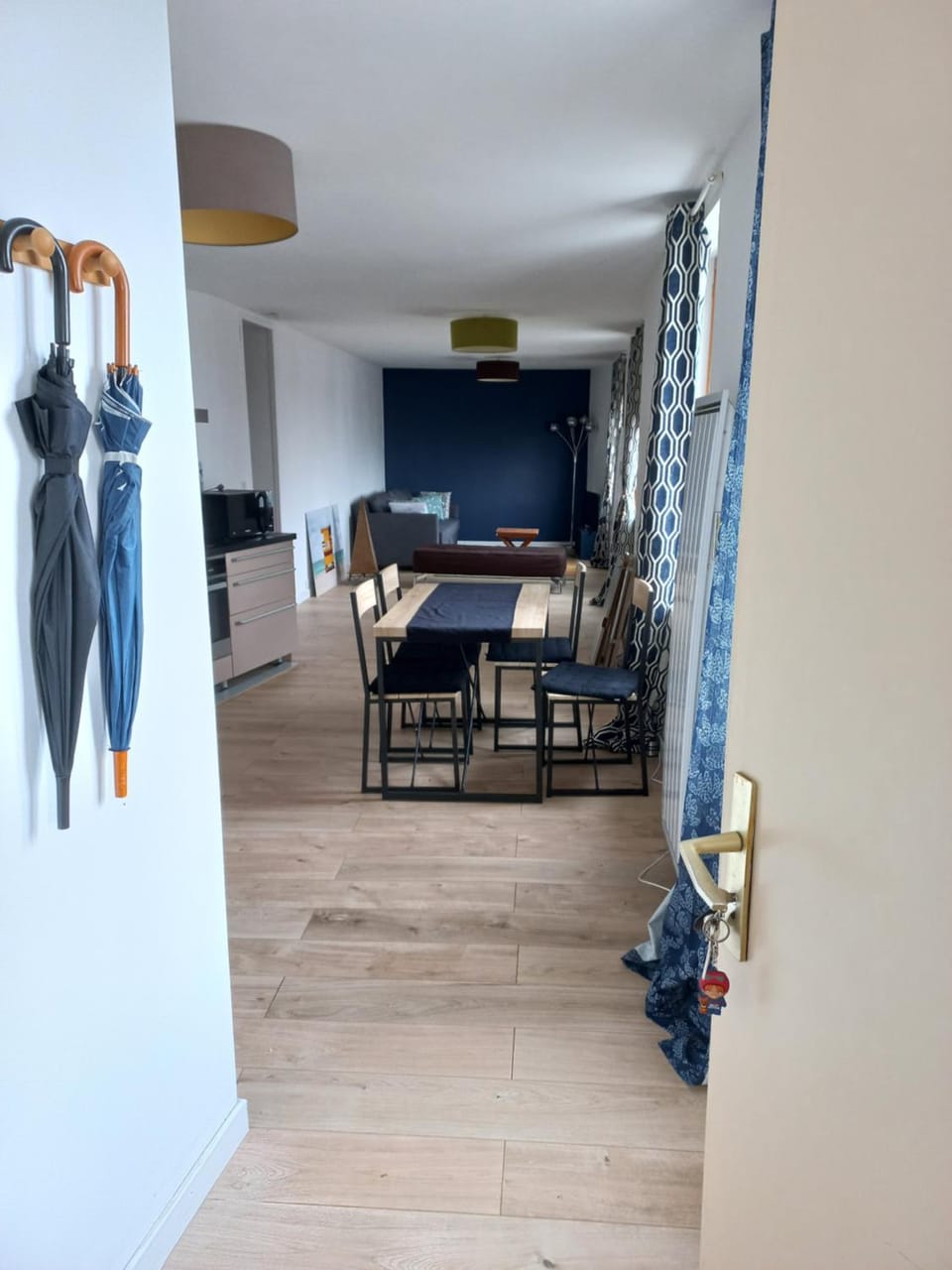 Living room, Dining area