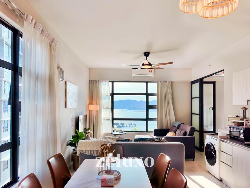 Kitchen or kitchenette, Living room, Photo of the whole room, Seating area, Dining area