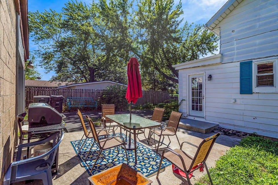 The Nook House in Three Oaks