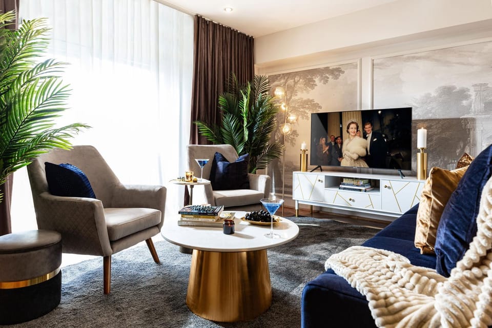 TV and multimedia, Living room, Seating area