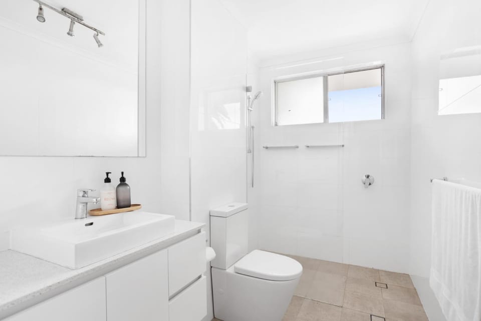 Bathroom, Balcony/Terrace, Kitchen or kitchenette, Bedroom