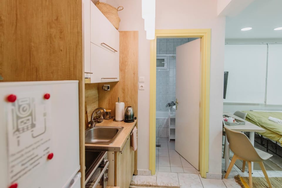 Mellow Yellow Apartment in Decentralized Administration of Macedonia and Thrace