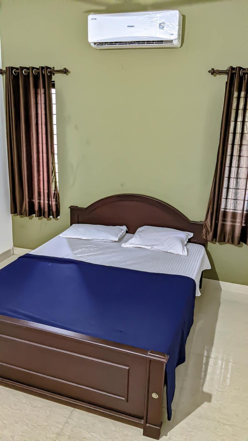 Bed, Bedroom, air conditioner