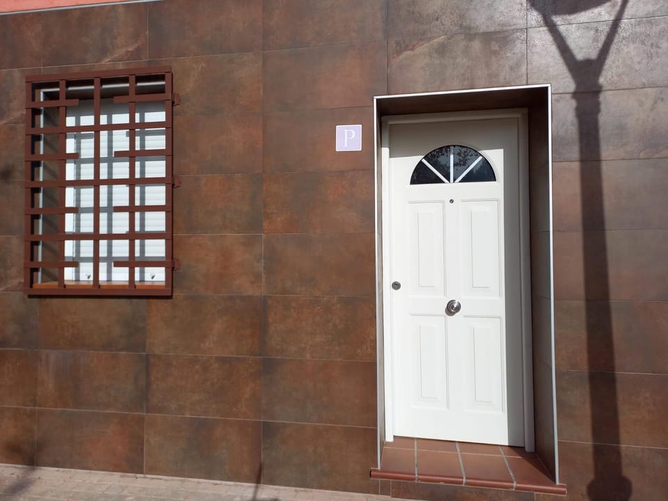 Property building, Internal: Not applicable to any particular room