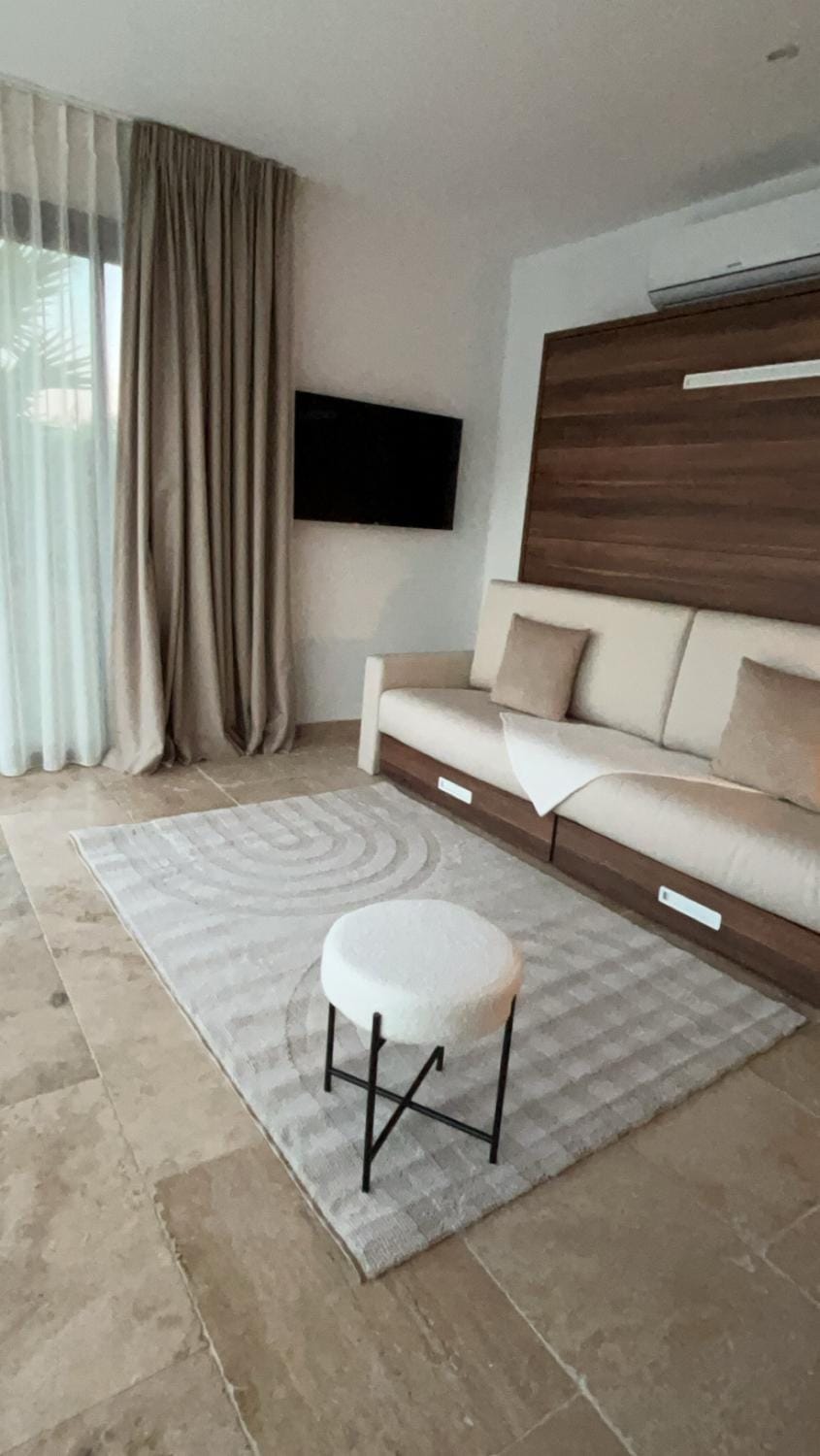 Magnifique studio avec piscine Apartment in Arles