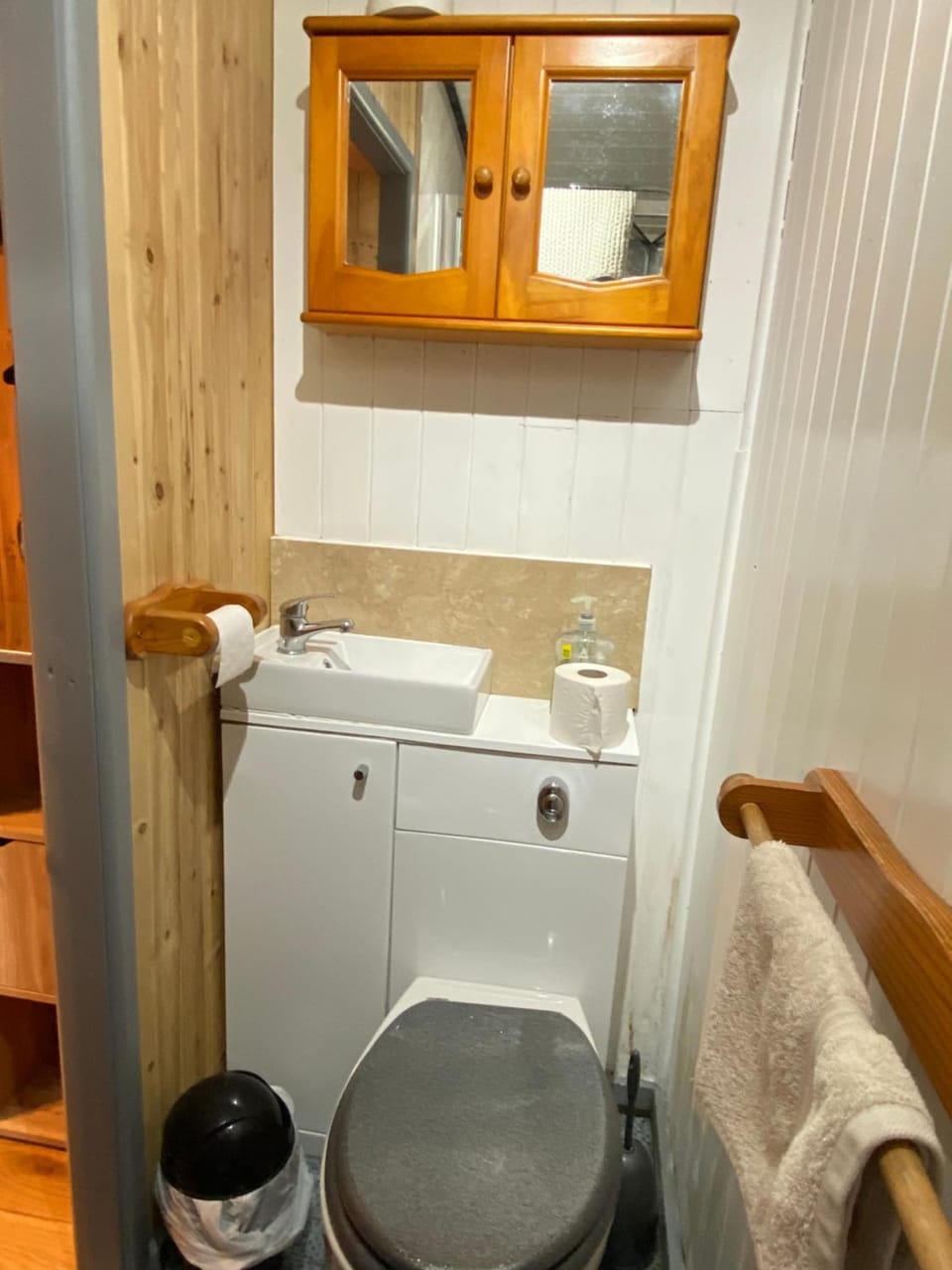 Toilet, Bathroom