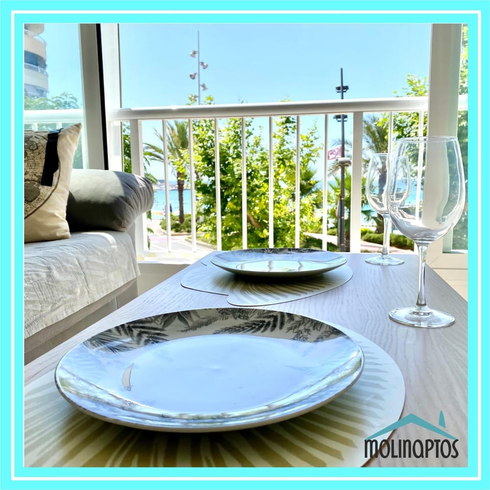 View (from property/room), View (from property/room), Decorative detail, Decorative detail, Dining area, City view, City view, Sea view, Sea view