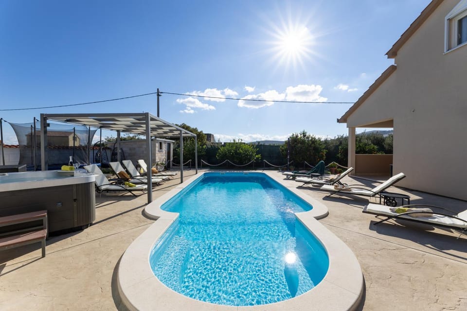 Natural landscape, Pool view, Swimming pool, sunbed