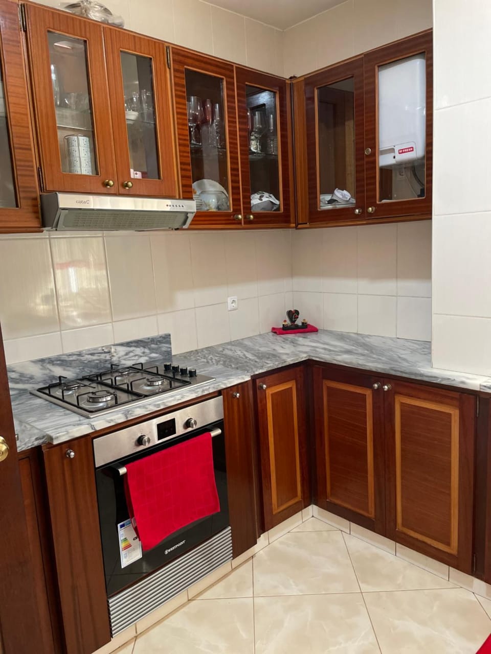Kitchen or kitchenette, Communal kitchen