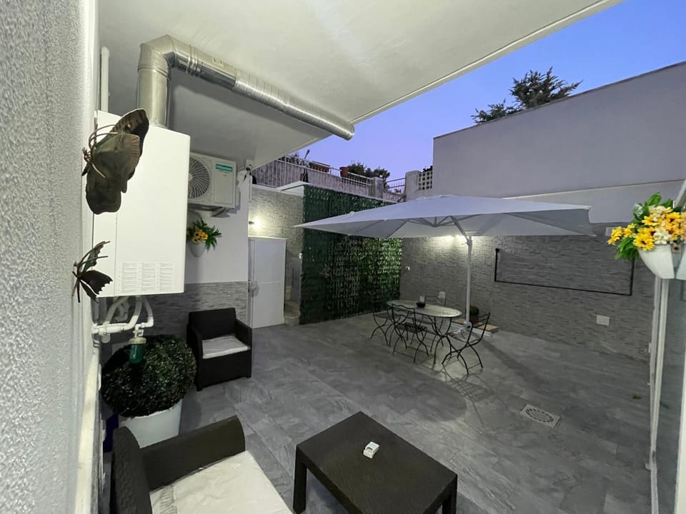 Inner courtyard view