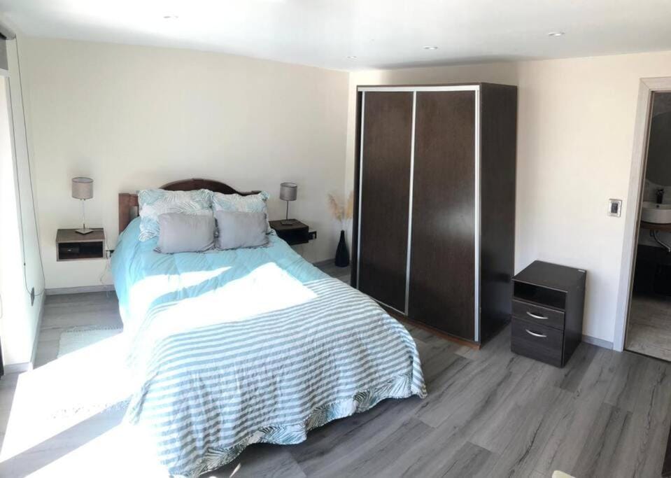 Bed, Photo of the whole room, Bedroom, wardrobe
