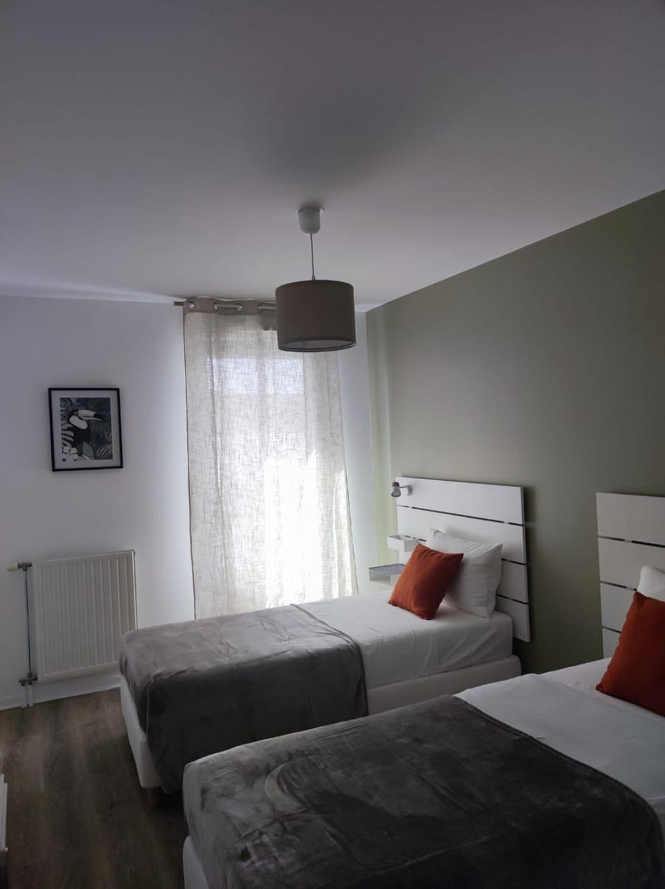 2 Appartements au Centre d'EVRY proches de PARIS Apartment in Île-de-France
