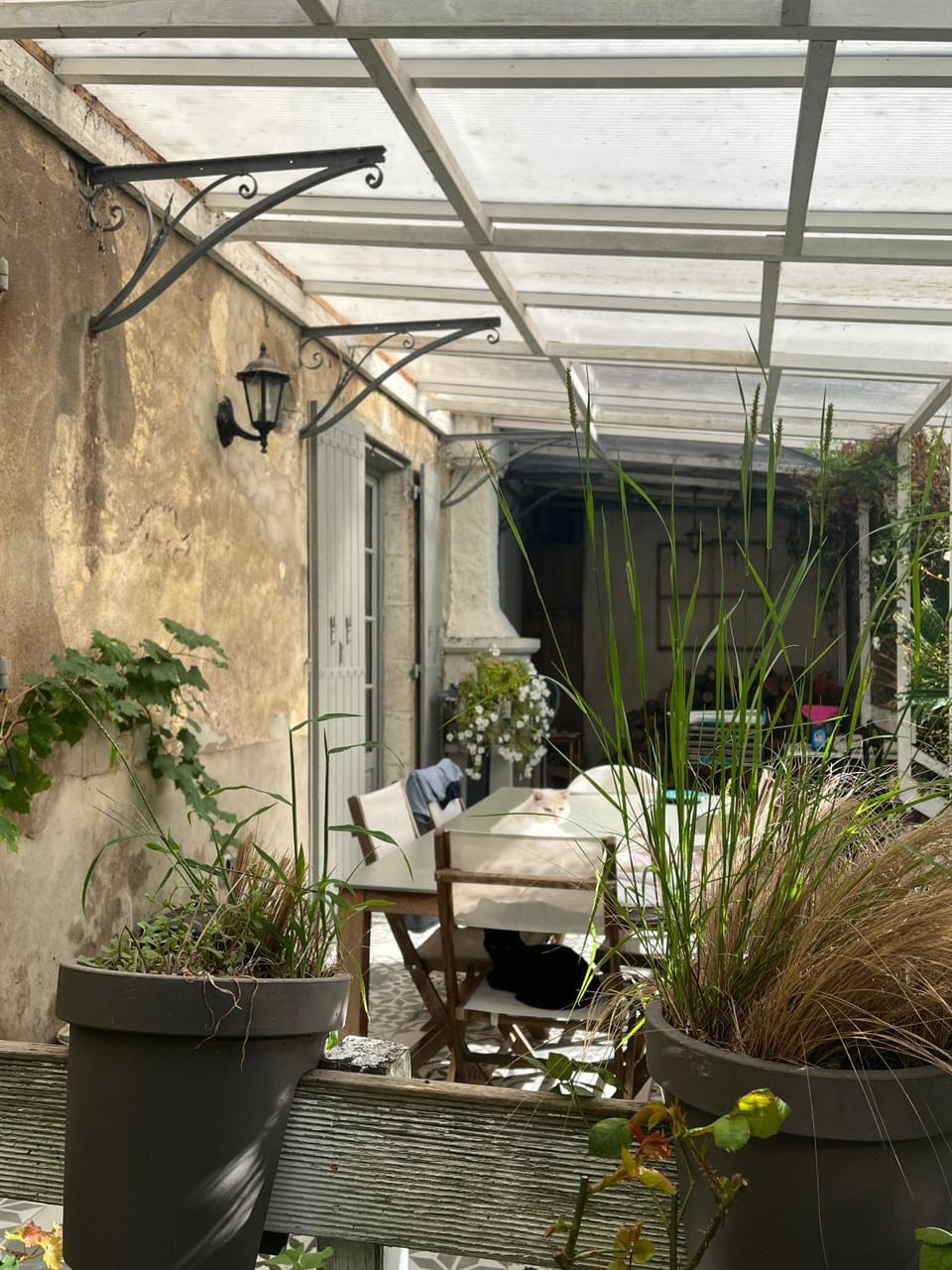 Patio, Internal: Not applicable to any particular room