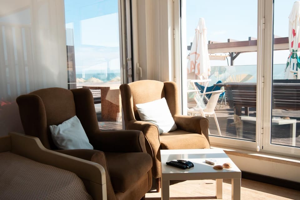 View (from property/room), Living room, Seating area