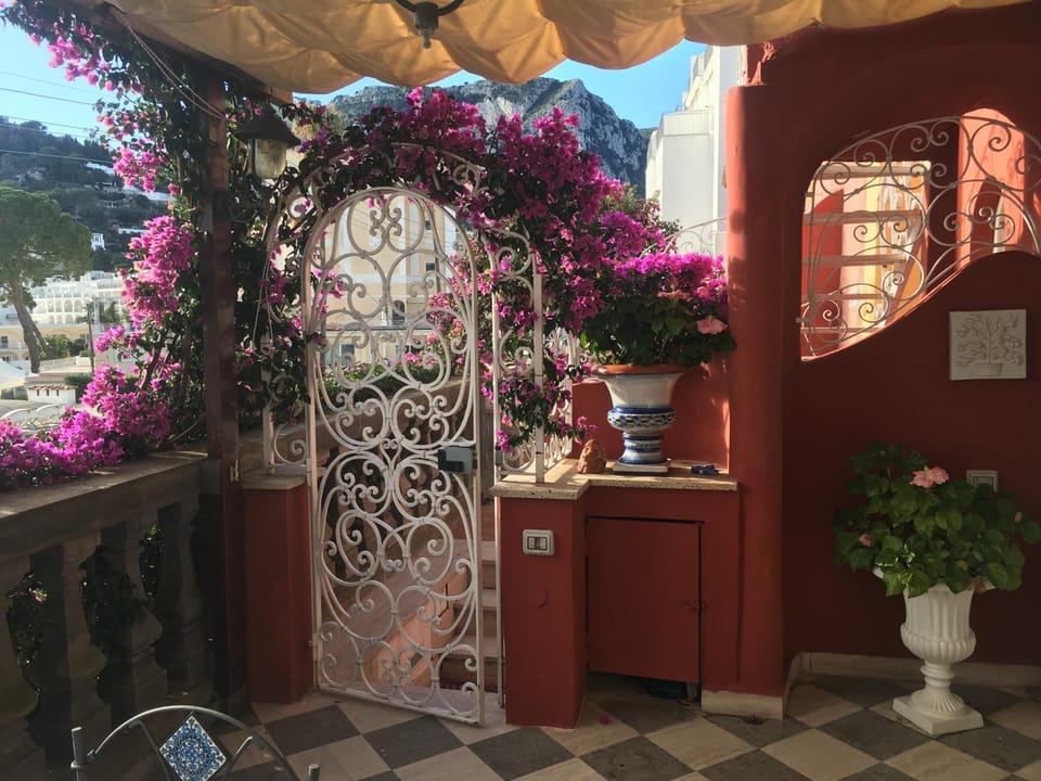 Property building, Balcony/Terrace