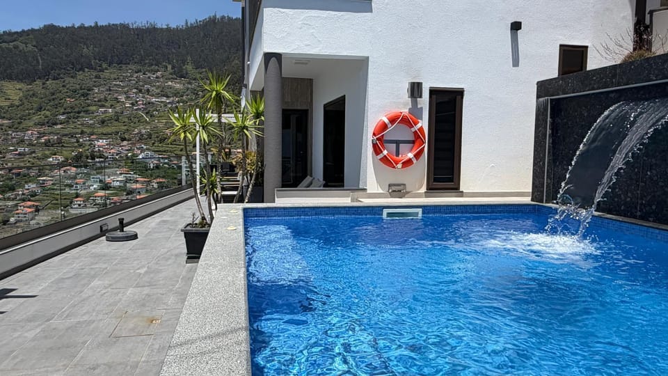 Maison Du Soleil House in Madeira District