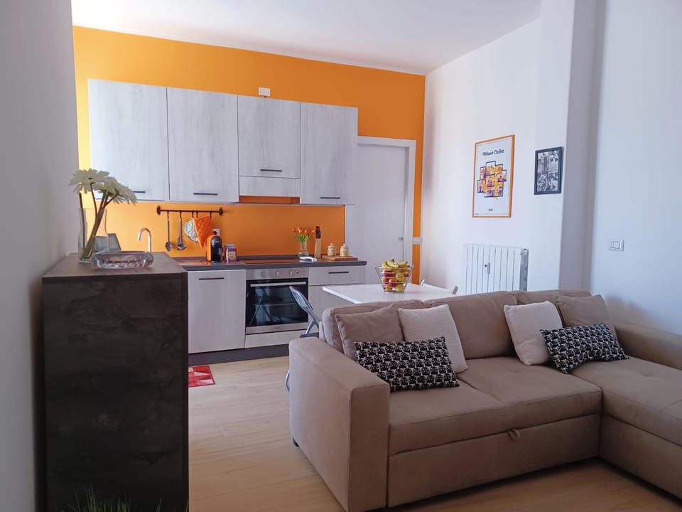 Kitchen or kitchenette, Living room, Seating area