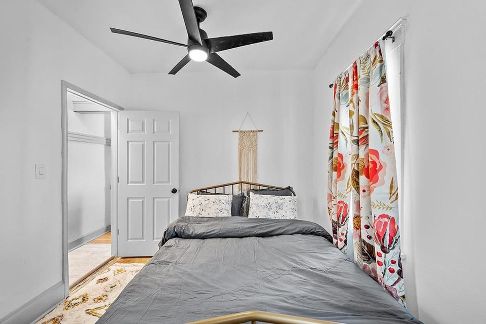 Center of Little Italy #1 Apartment in Cleveland Heights