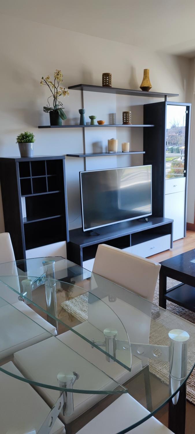 Communal lounge/ TV room, Dining area