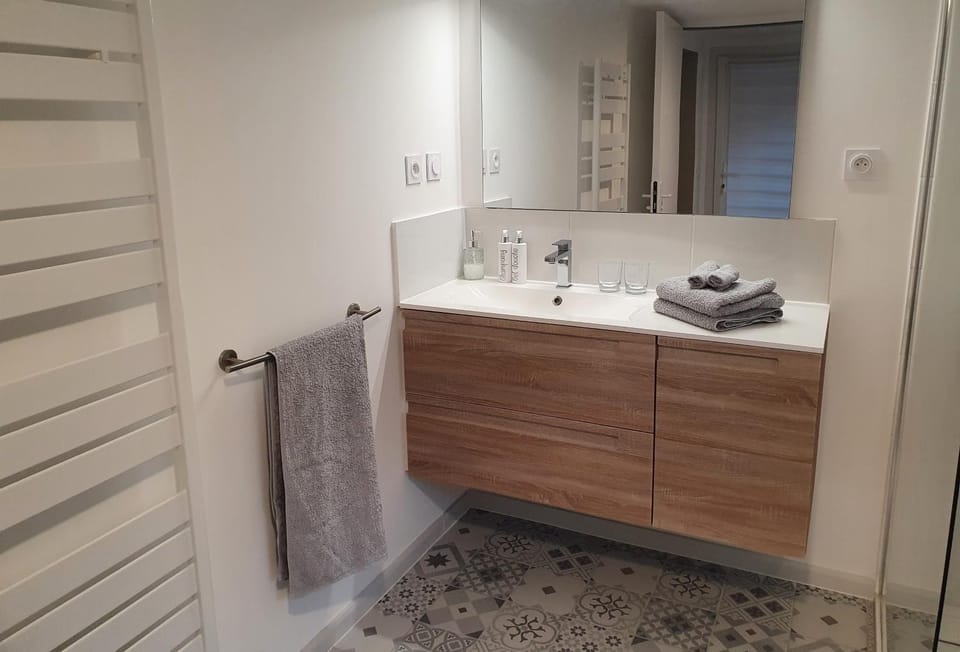 Bed & Breakfast au pays de Cézanne Bed and Breakfast in French Riviera