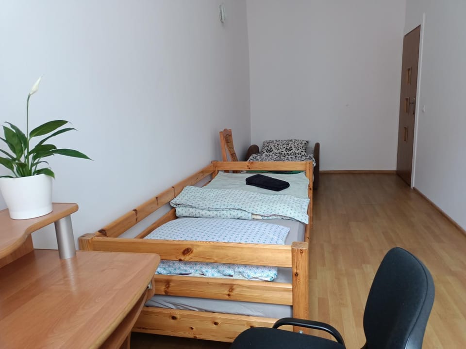 Cruz Mieszkanie Pokoje Centrum przytulny czysty lokal na noc Hostel in Masovian Voivodeship